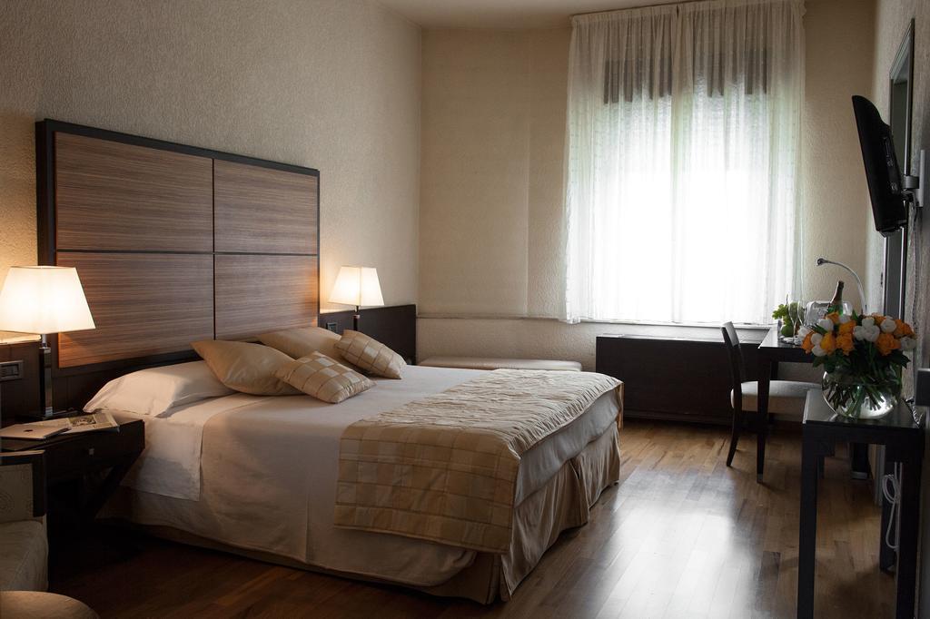 La Bettola Hotel Carisio Ngoại thất bức ảnh