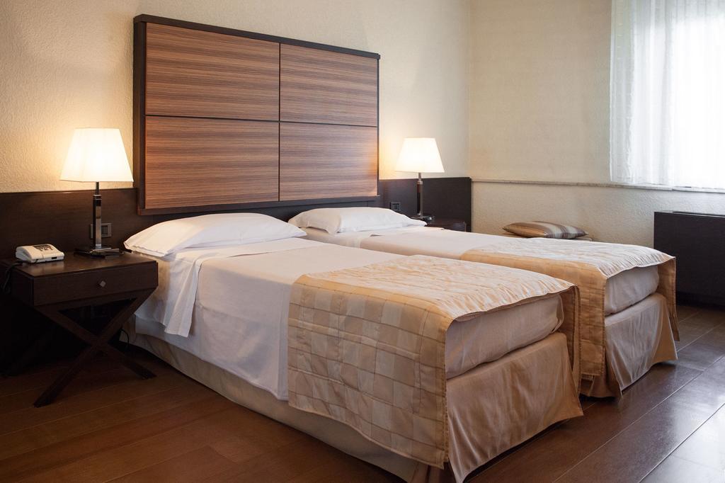 La Bettola Hotel Carisio Ngoại thất bức ảnh